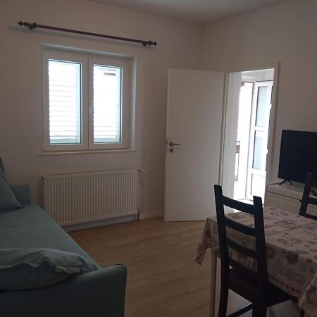 Vinka Apartment Sreser Eksteriør bilde