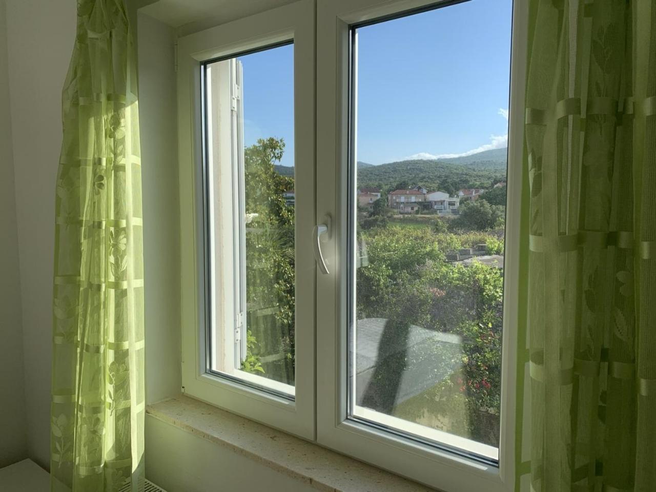 Vinka Apartment Sreser Eksteriør bilde