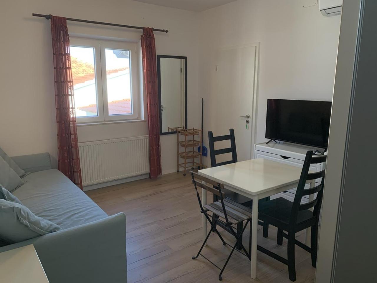 Vinka Apartment Sreser Eksteriør bilde